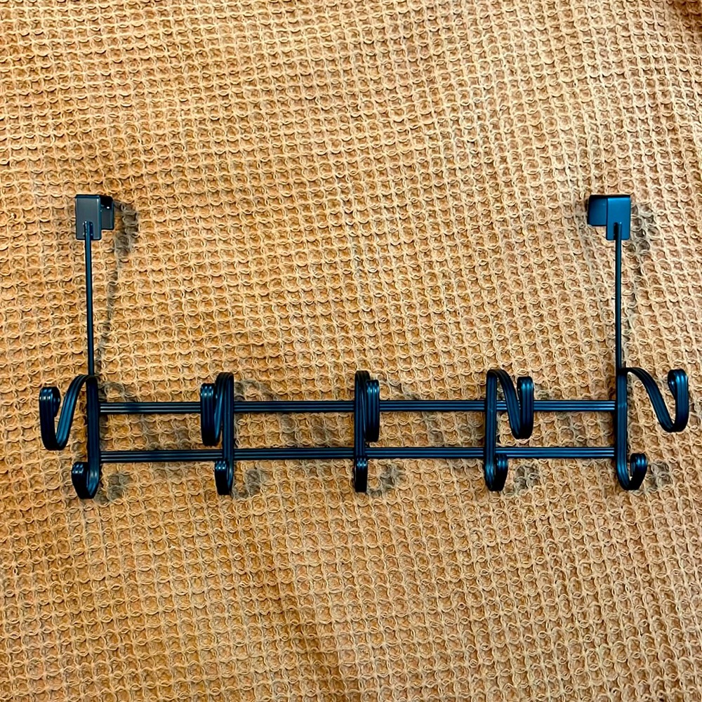 Over Door Hanging Rack - Picture 3 of 4